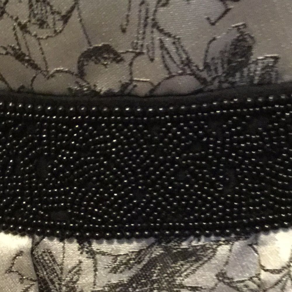 Carmen Marc Valvo Sleeveless Floral-Print - Picture 7 of 8
